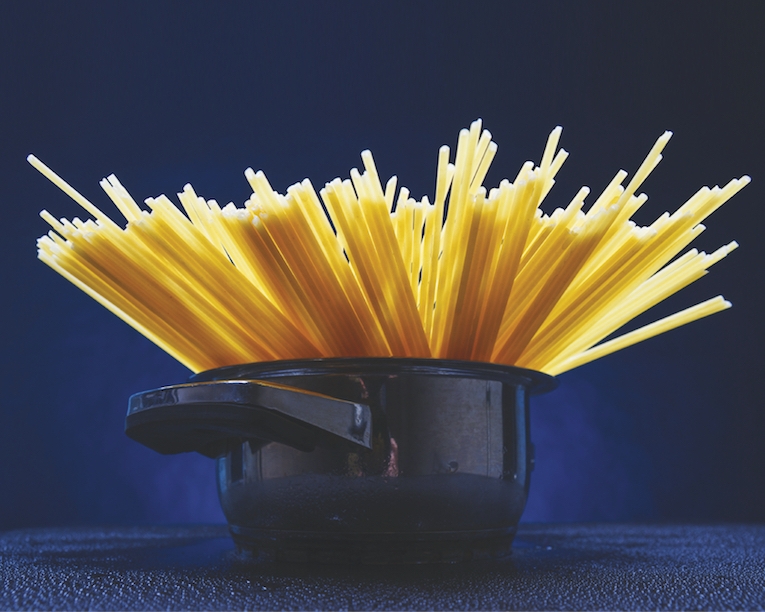 Des spaghettis montrent «pâte» blanche